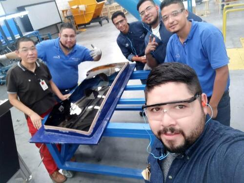 Dernière affaire concernant Excellence au service du Vitro : Trempe de précision du verre pour l'excellence automobile